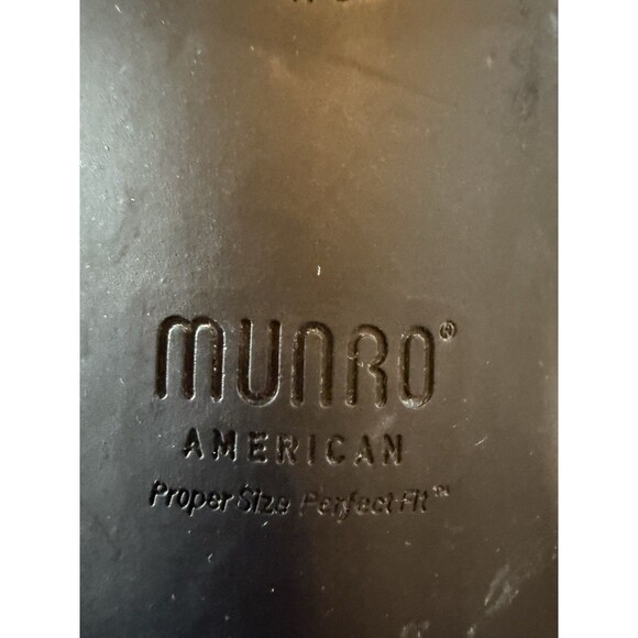 Munro American Womens Cream Color Slip On Flats Size 11M - Picture 10 of 16